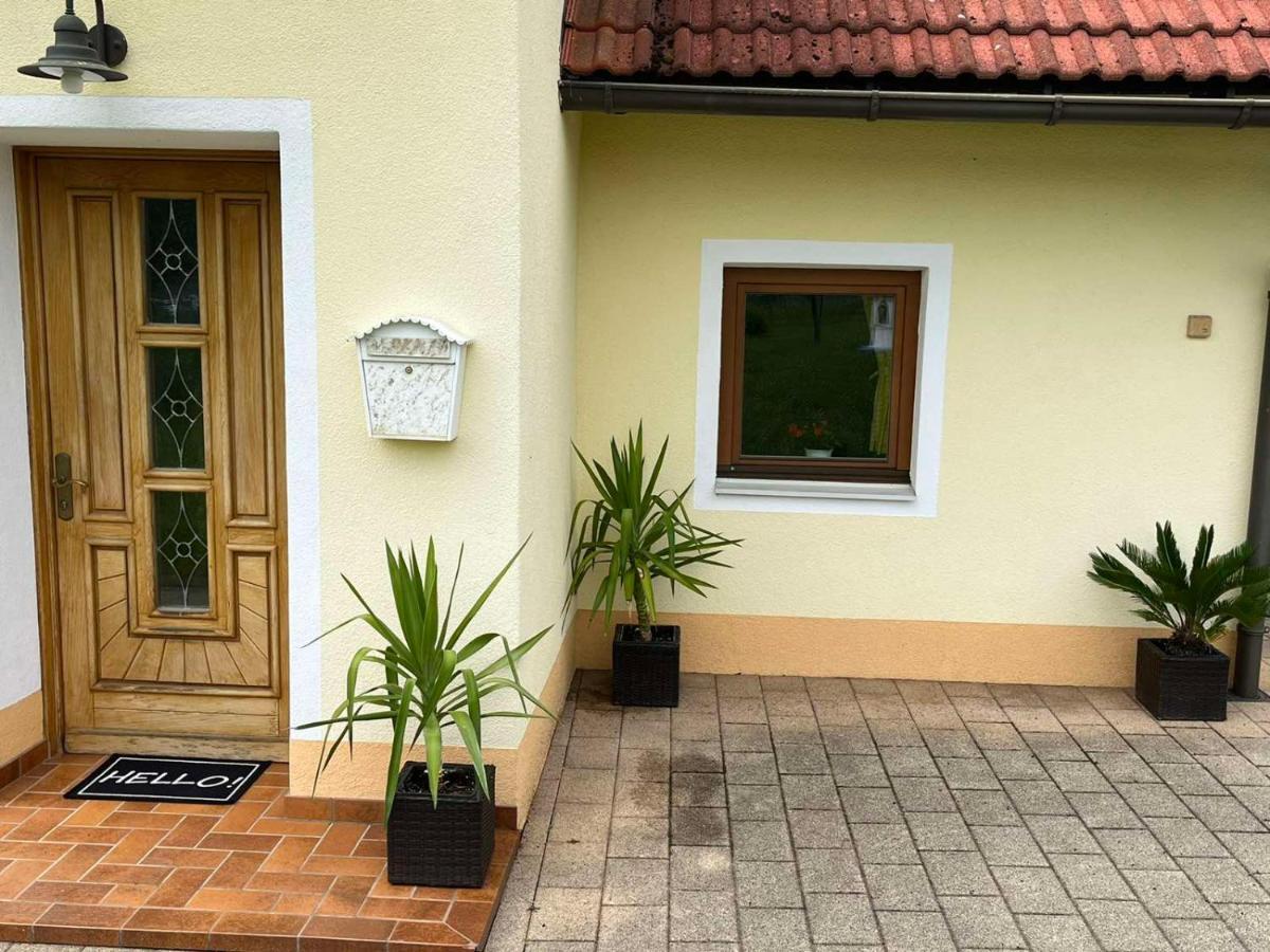 Charmantes Ferienhaus In Bester Lage Keutschach am See Zewnętrze zdjęcie